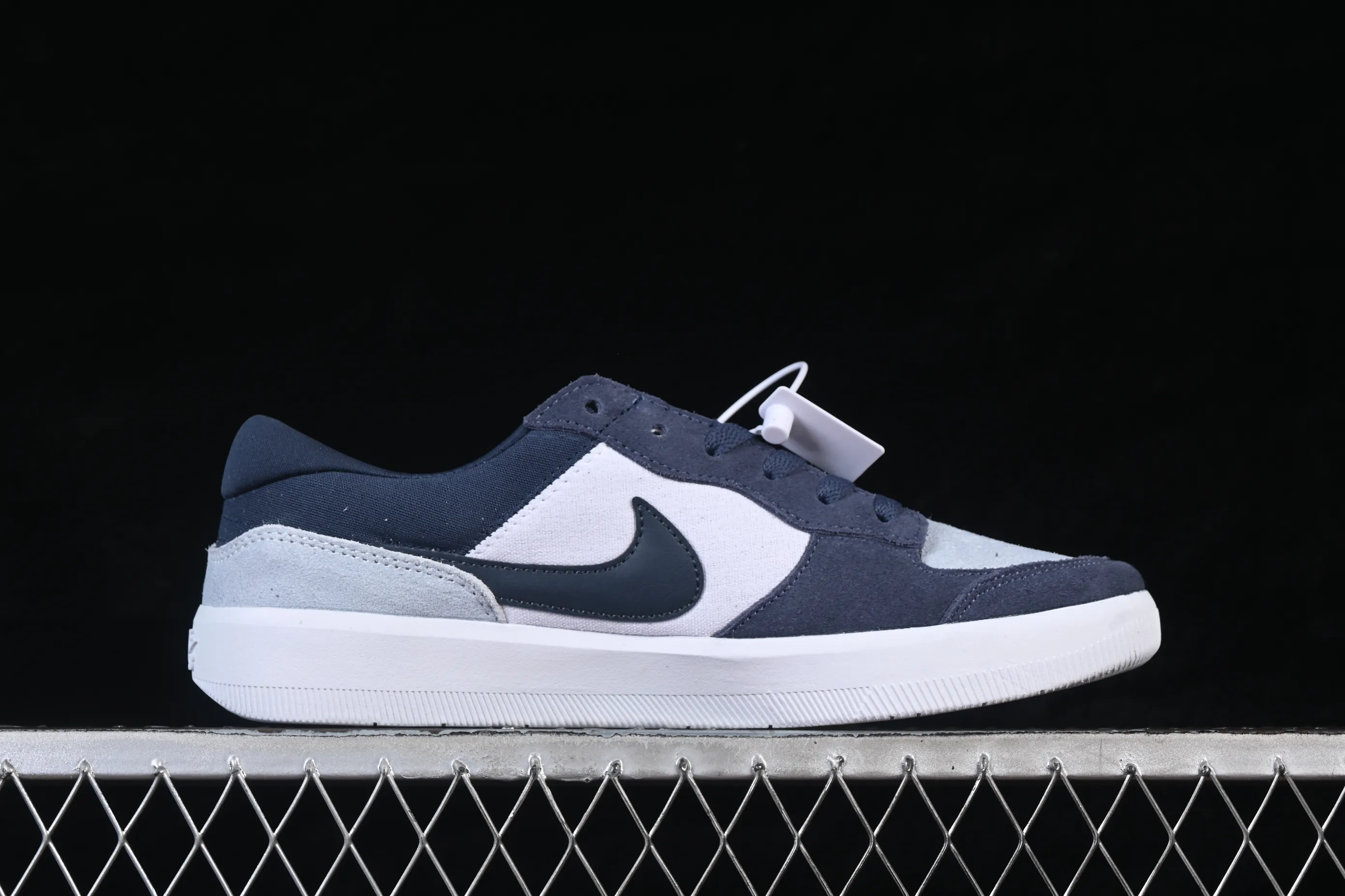 All categories Nk SB Dunk series Nk Force 58 simplified skateboard shoes Nike SB Force 58 Nike simplified retro skateboard shoes DV5477-404